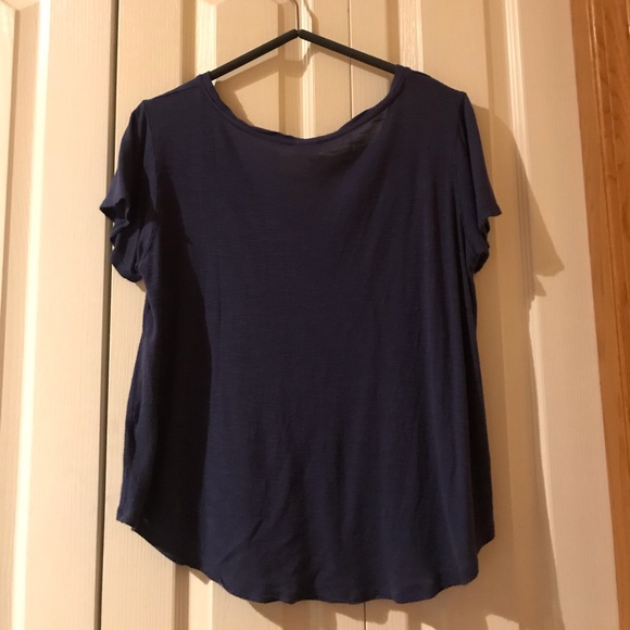 Blue tee shirt with pocket - Picture 2 of 3